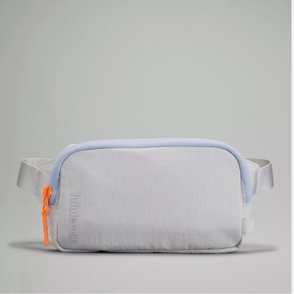 lululemon athletica Accessories - Lululemon Mini Belt Bag in the Color Vapor